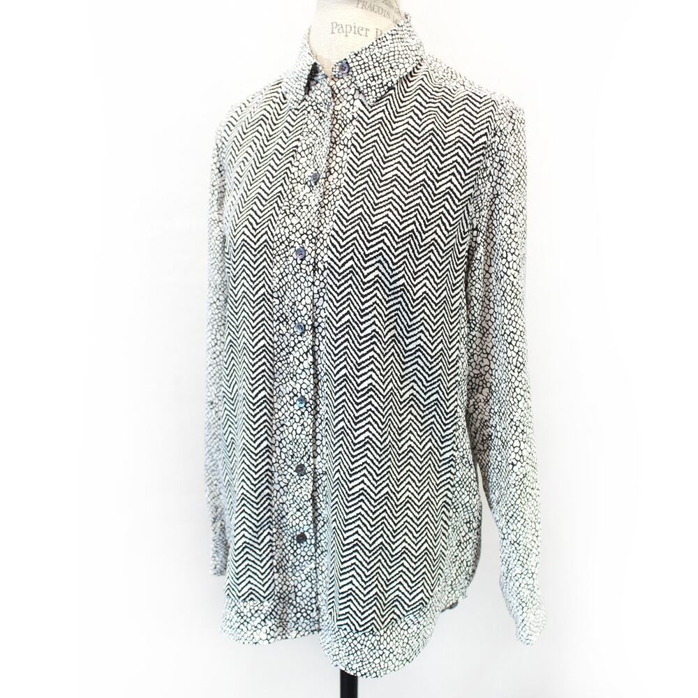 Equipment Femme Shirt Blouse Silk Button-Up Black White Chevron Print Small